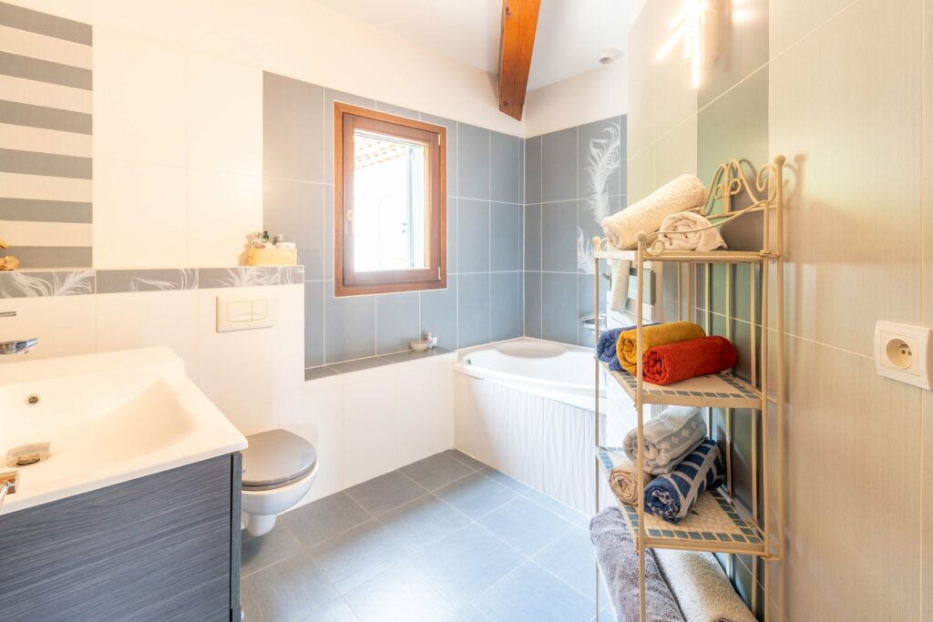 Bastide de charme avec piscine • Gémenos campagne — photo 26