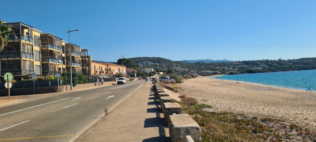 T4 meublé 120 m² avec terrasses – Albitreccia bord de mer — photo 18