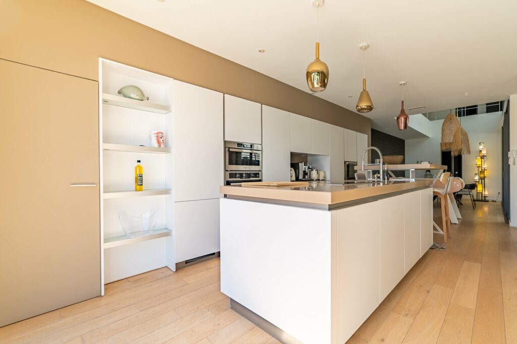 Villa d’architecte loft & arts avec piscine, jacuzzi et salle de sport à 15 mn de Nîmes — photo 3