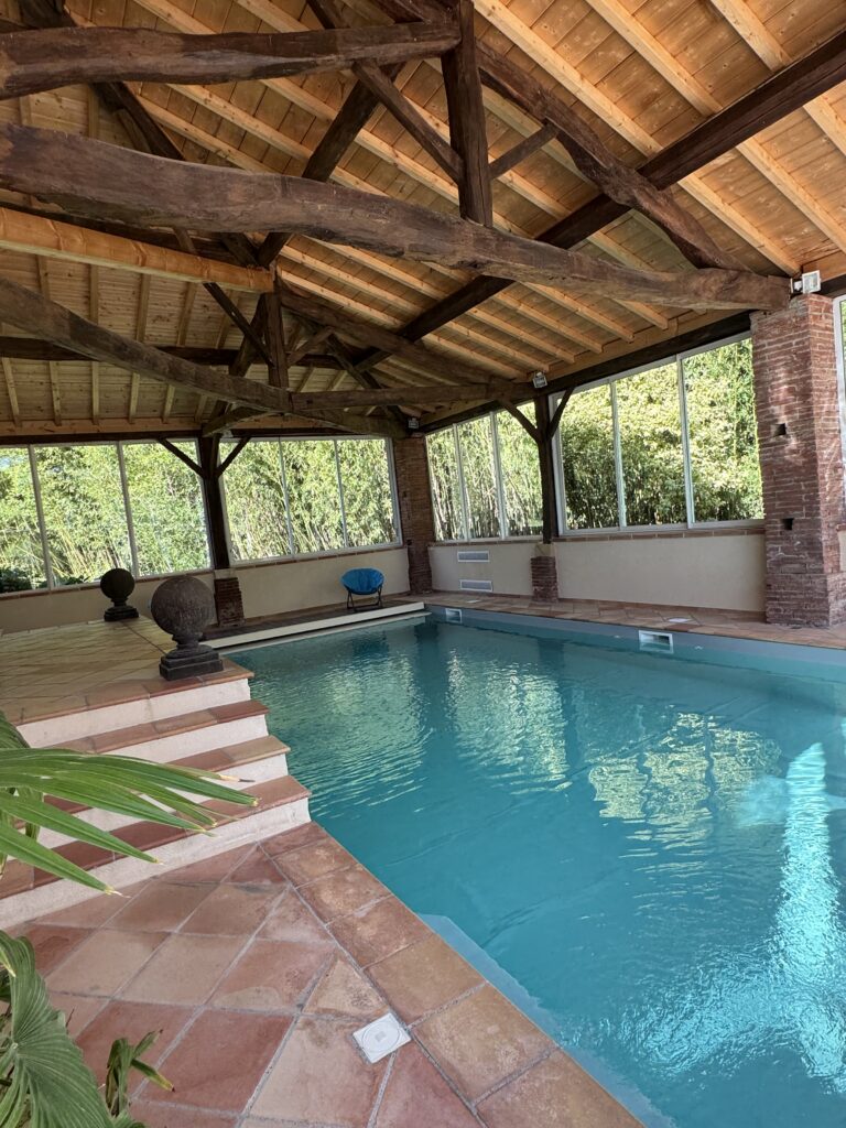 Maison 300 m² avec piscine chauffée à Marquefave — photo 1