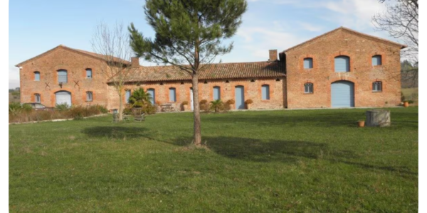450 m² Character House with Indoor Pool – Saint-Pierre-de-Lages