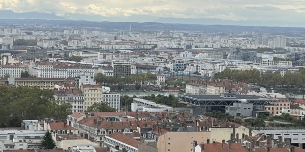 160 m² Family Apartment with Pool and Tennis – Lyon 69005