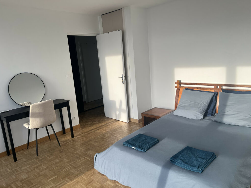 Appartement avec vue sur les hauteurs de Lyon — photo 11