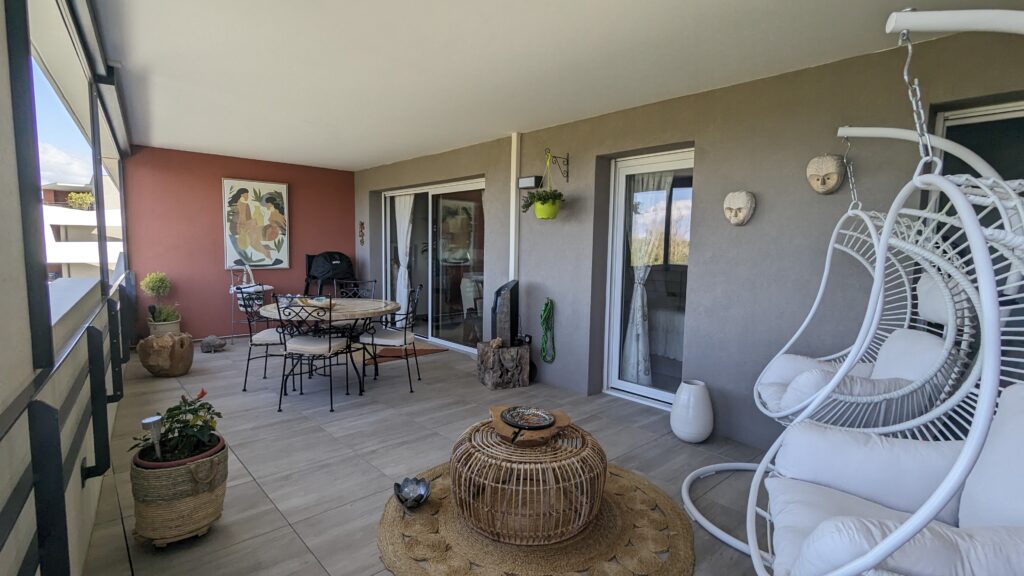 2-Bedroom Apartment with Private Terrace in Sérignan — photo 6