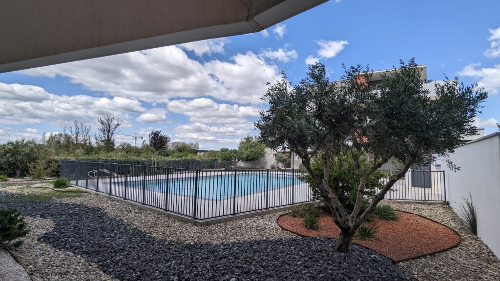 2-Bedroom Apartment with Private Terrace in Sérignan — photo 1