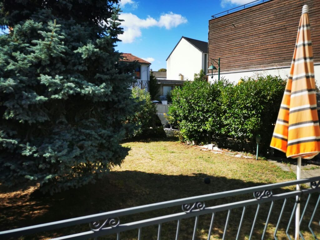Charmante Maison meublée avec grand jardin — photo 2