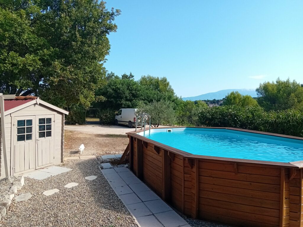 Outbuilding with Pool and Mont Ventoux Views – La Roque-sur-Pernes — photo 14