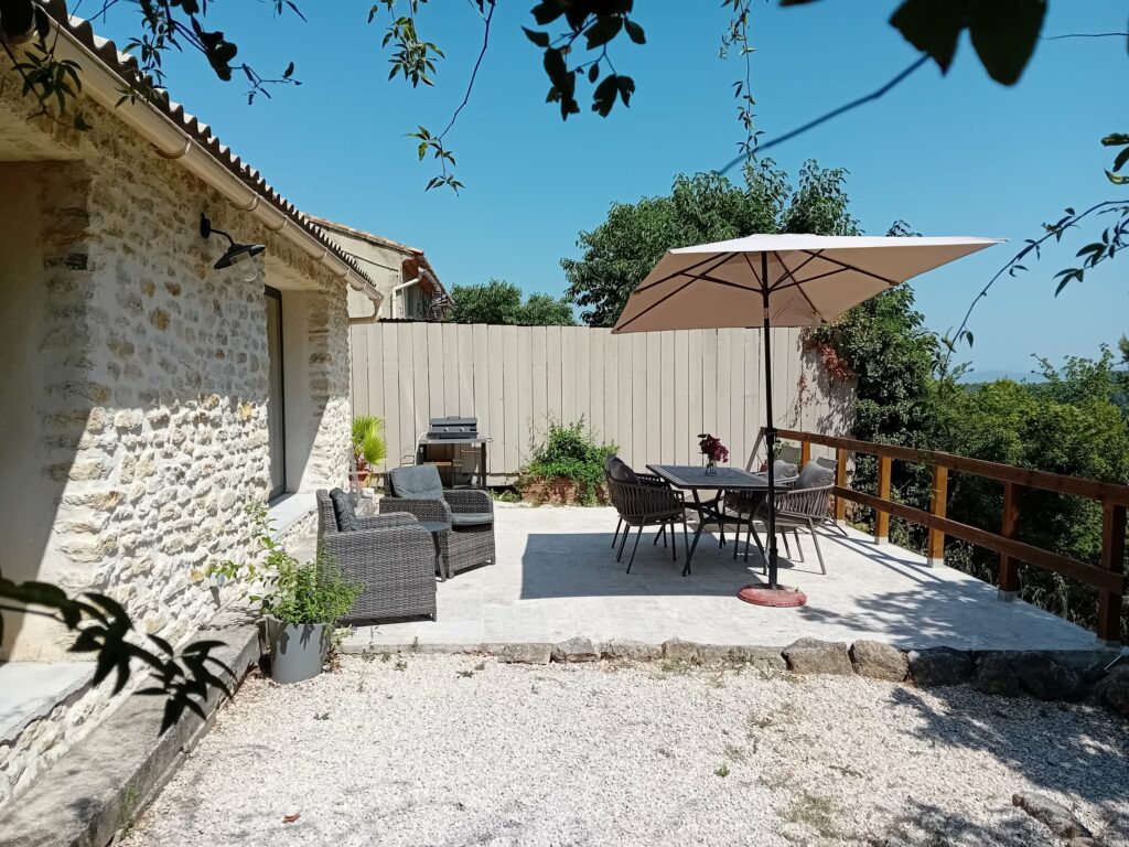 Outbuilding with Pool and Mont Ventoux Views – La Roque-sur-Pernes — photo 4