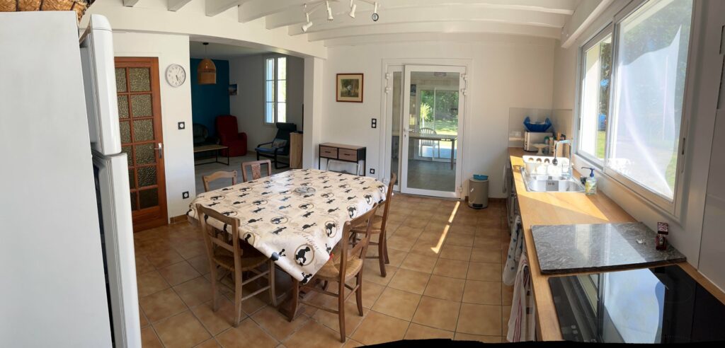 Maison de campagne avec airial de chênes centenaires — photo 2