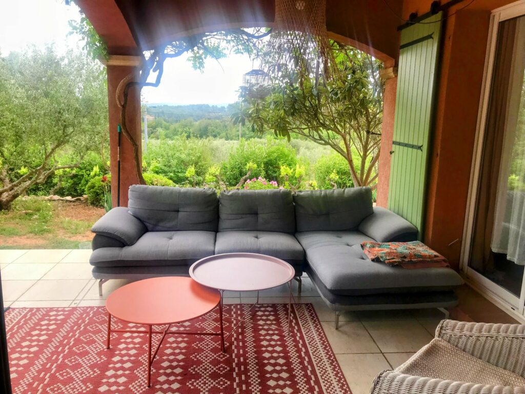 Maison meublée de 150 m² à Cotignac – Maison provençale avec piscine et cuisine d’été à Cotignac – photo 12