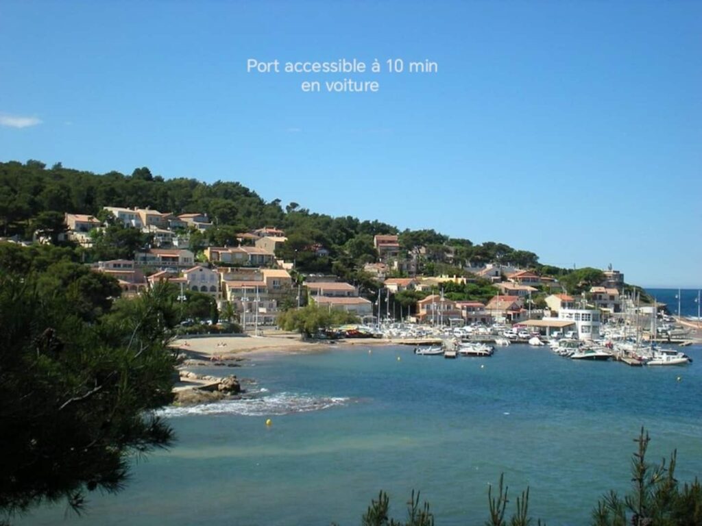 Appartement meublé de 27 m² à Le Pradet – Studio 27 m² plein sud en centre-village – Le Pradet – photo 7