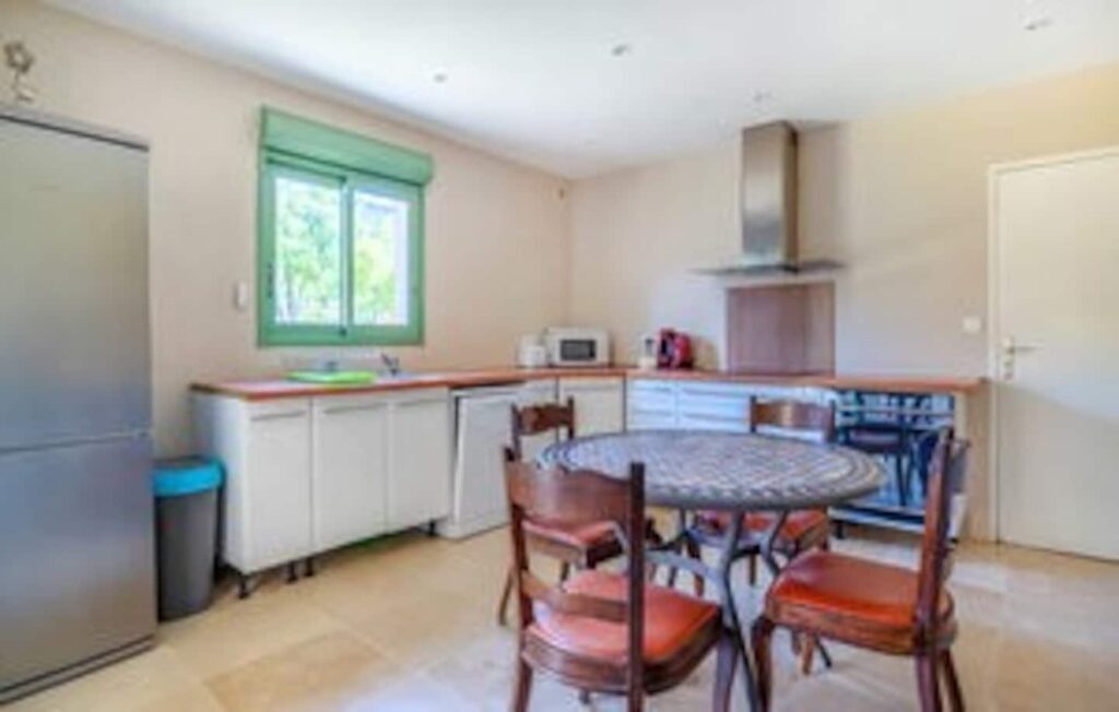 Maison meublée de 120 m² à Plan-d'Aups-Sainte-Baume – Maison 3 chambres avec cheminée – Plan-d’Aups-Sainte-Baume – photo 6