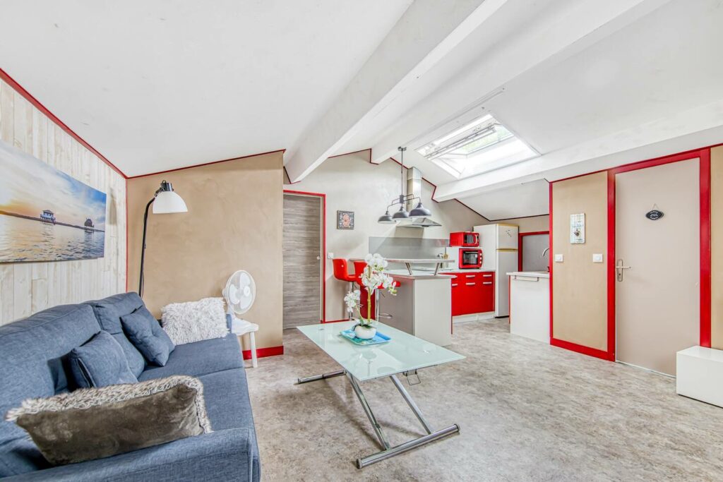 Appartement meublé de 50 m² à Andernos-les-Bains – Appartement T2 rénové avec terrasse – Andernos-les-Bains – photo 4