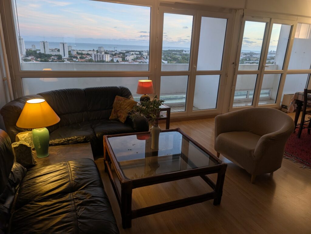 Appartement meublé de 100 m² à La Rochelle – Appartement meublé vue mer 100 m² – La Rochelle – photo 3