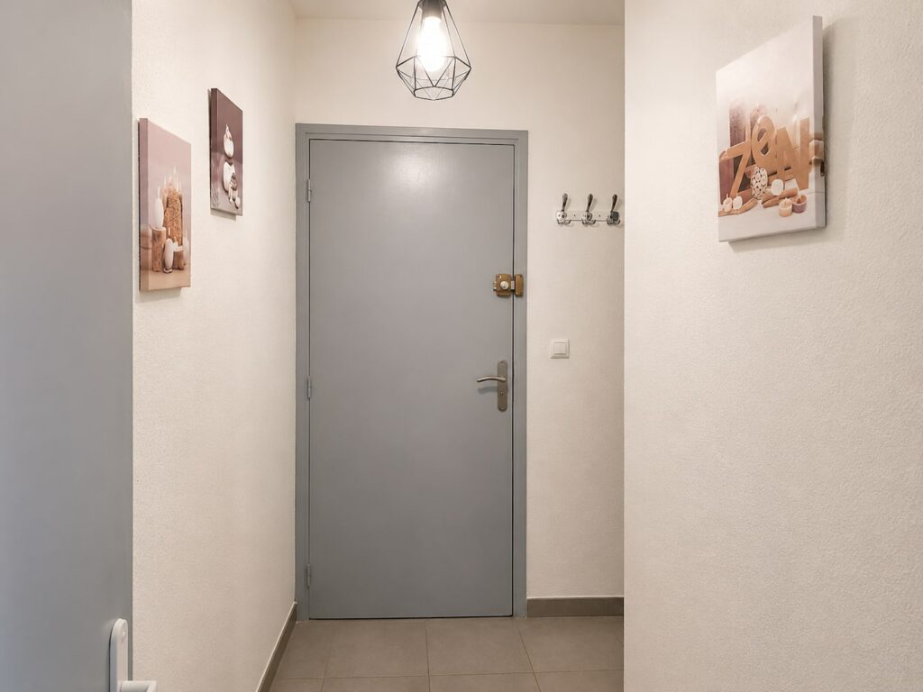 Appartement meublé de 35 m² à Salon-de-Provence – Appartement T2 climatisé en centre historique – Salon-de-Provence – photo 5