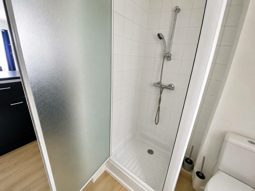 Appartement meublé de 40 m² à Avignon – Appartement T2 40 m² climatisé, centre historique – Avignon – photo 6