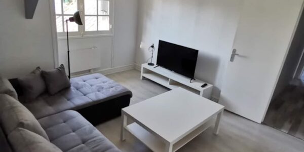 Appartement 3 chambres à 100 m de la plage – vue mer