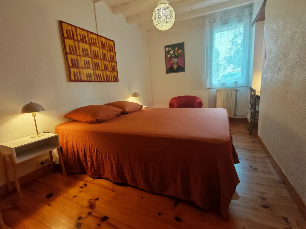 Maison meublée de 82 m² à Aignes – Gite de charme – 2 chambres avec jardin et piscine – Aignes – photo 10