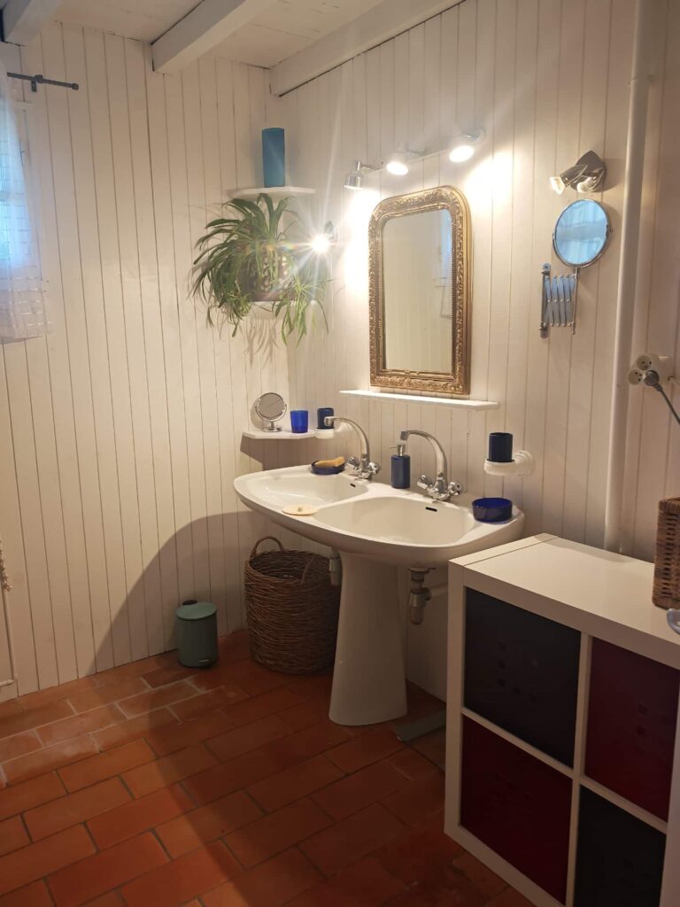Maison meublée de 82 m² à Aignes – Gite de charme – 2 chambres avec jardin et piscine – Aignes – photo 15
