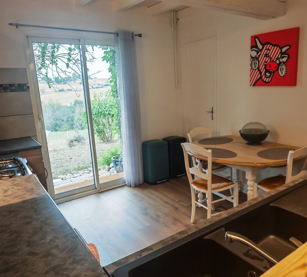 Maison meublée de 82 m² à Aignes – Gite de charme – 2 chambres avec jardin et piscine – Aignes – photo 9