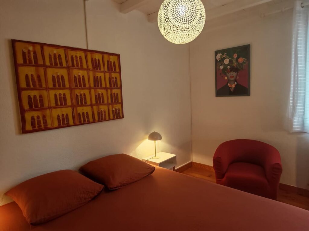 Maison meublée de 82 m² à Aignes – Gite de charme – 2 chambres avec jardin et piscine – Aignes – photo 11