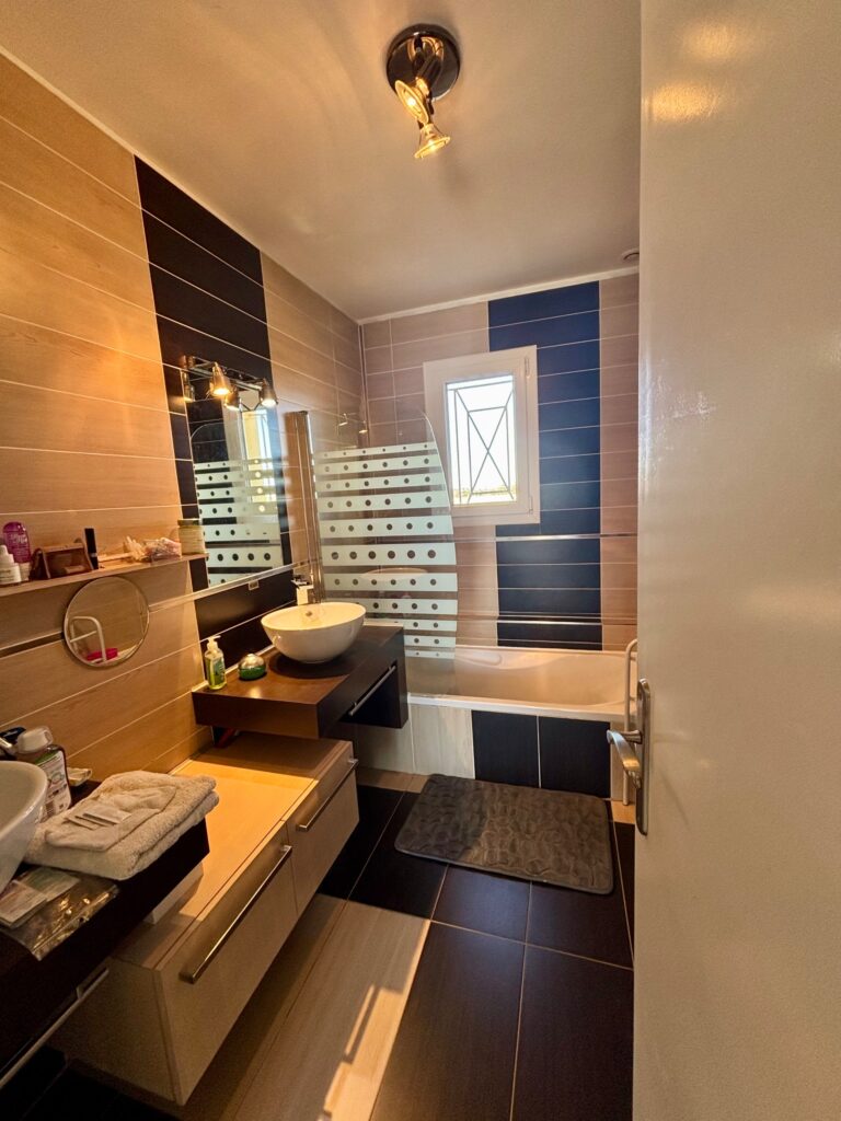 Maison meublée de 180 m² à Neyron – Coliving Maison secteur lyon Nord – photo 5