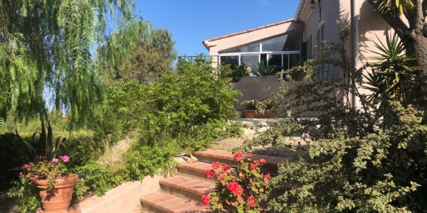 Maison familiale 200 m² avec vue et jardin – Sanary
