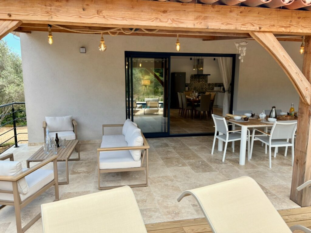 Maison meublée de 105 m² à Sotta – Villa 3 chambres avec cuisine d’été et jardin clos – Sotta – photo 3