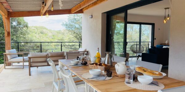 Villa 3 chambres avec cuisine d&rsquo;été et jardin clos – Sotta