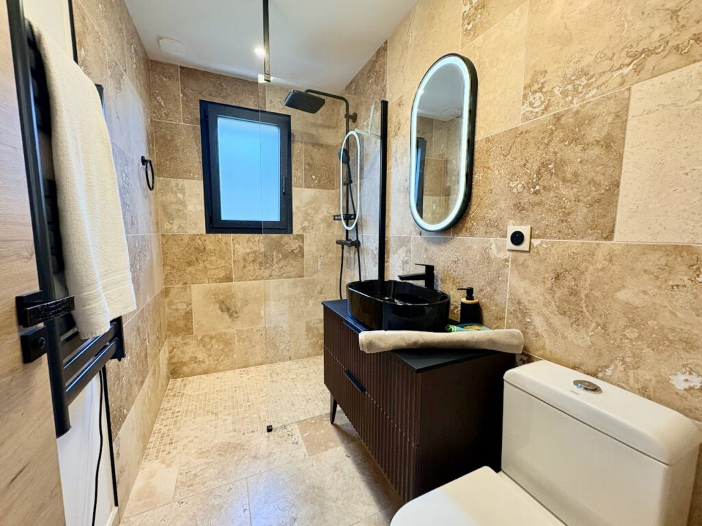 Maison meublée de 105 m² à Sotta – Villa 3 chambres avec cuisine d’été et jardin clos – Sotta – photo 10